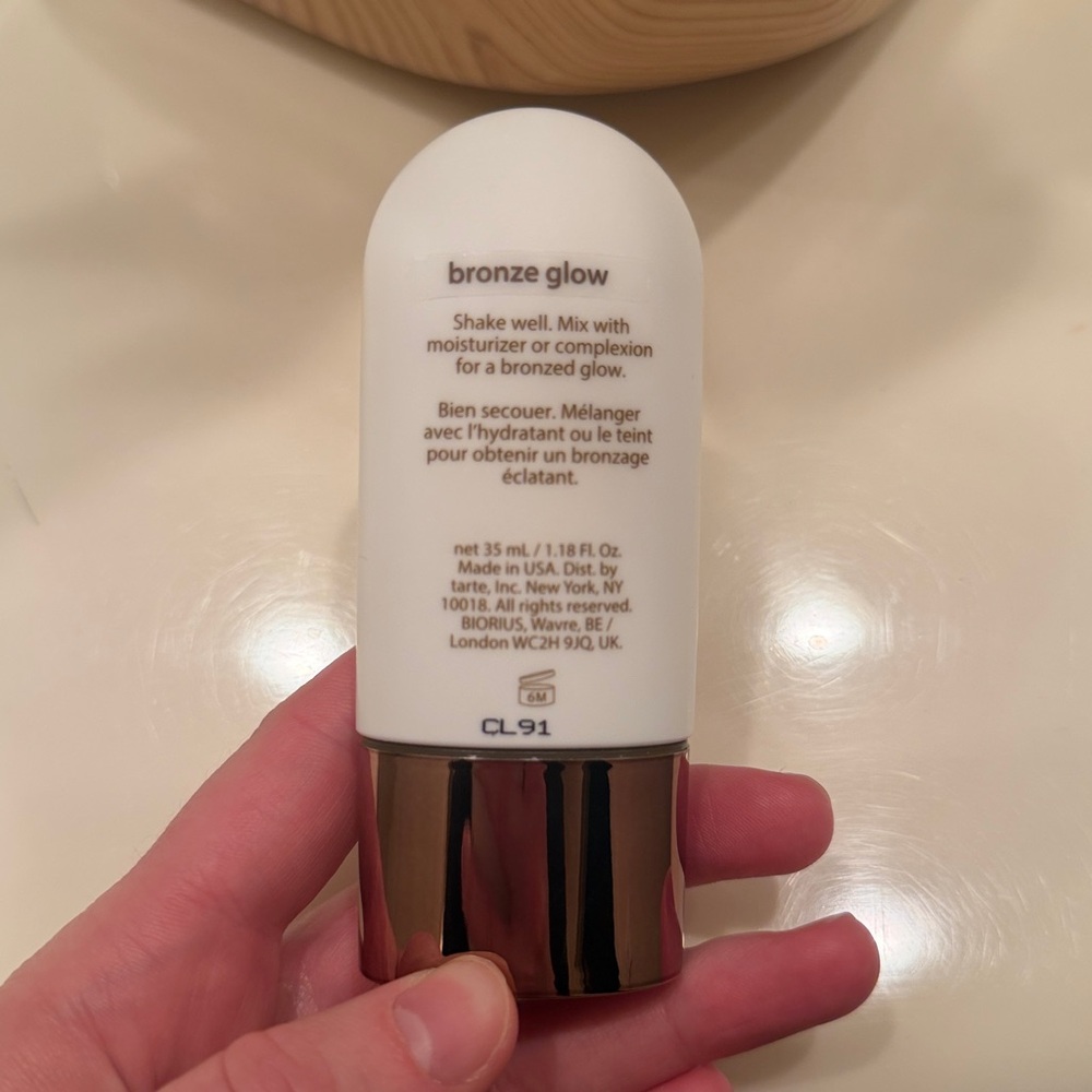 New Tarte Key Largo Glow Bronzing Drops - White and Gold - Picture 2 of 2